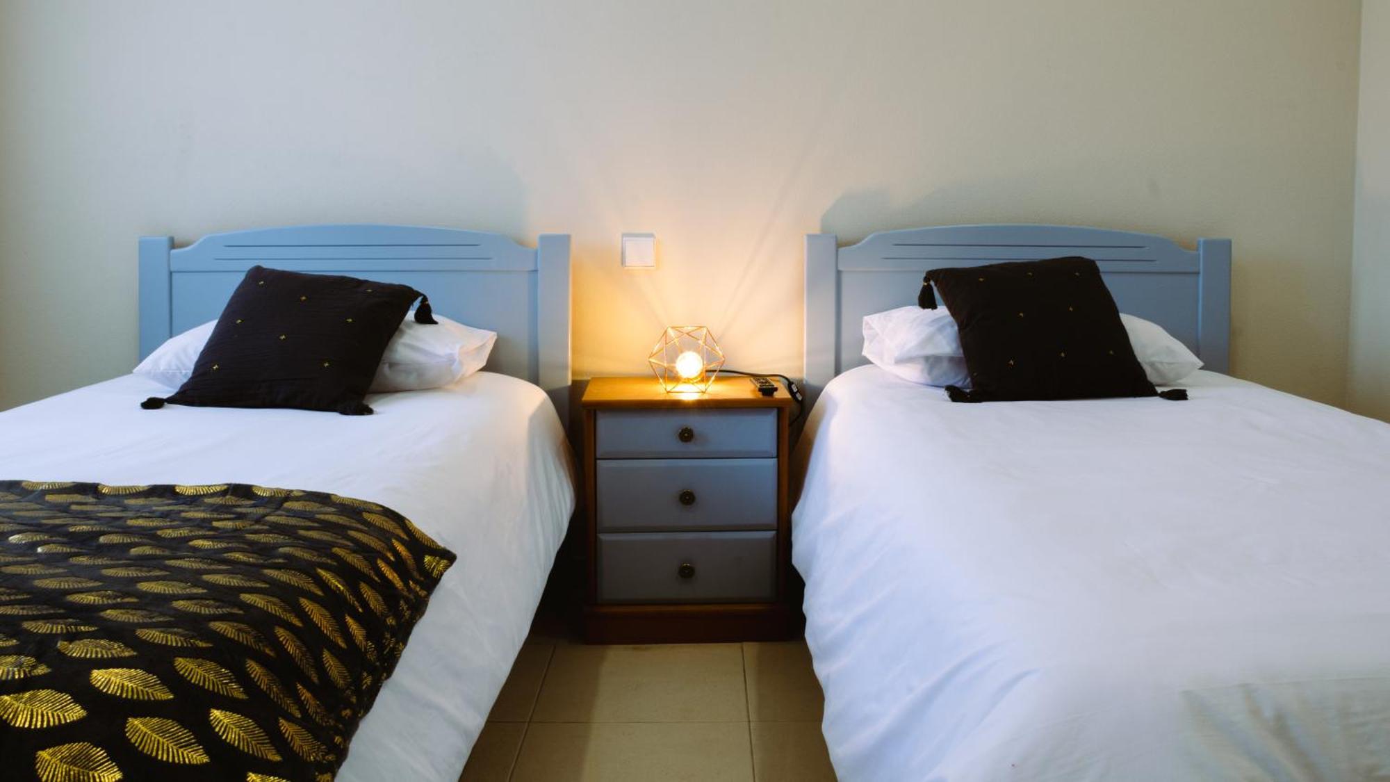 Hotel Cova De Lobo Batalha Zewnętrze zdjęcie
